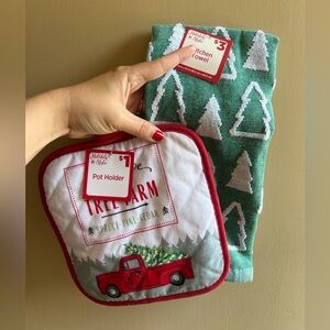 Green Kitchen Towel and Tree Farm Pot Holder Set